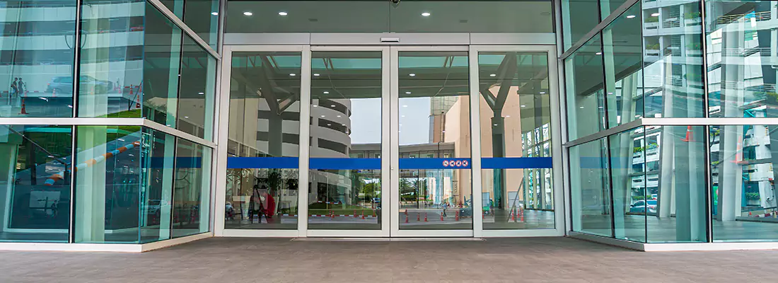 Automatic Glass Door Lock in Bayonet Point, FL